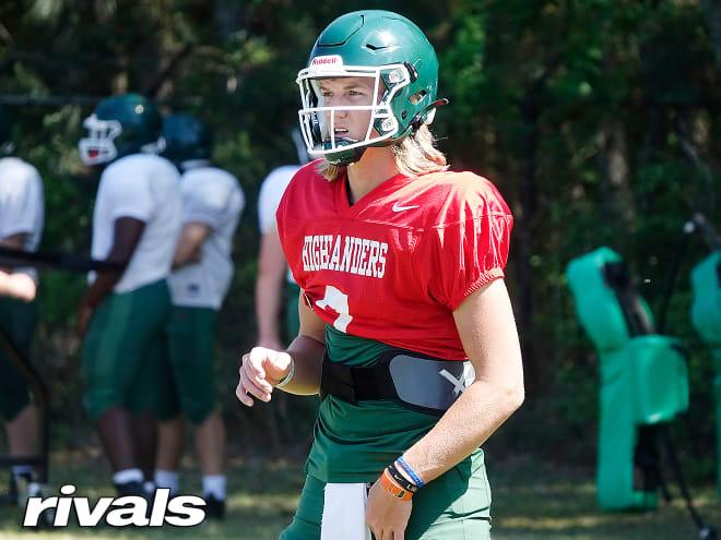 Four-star quarterback Mabrey Mettauer announced his commitment to Wisconsin on Dec. 24. 