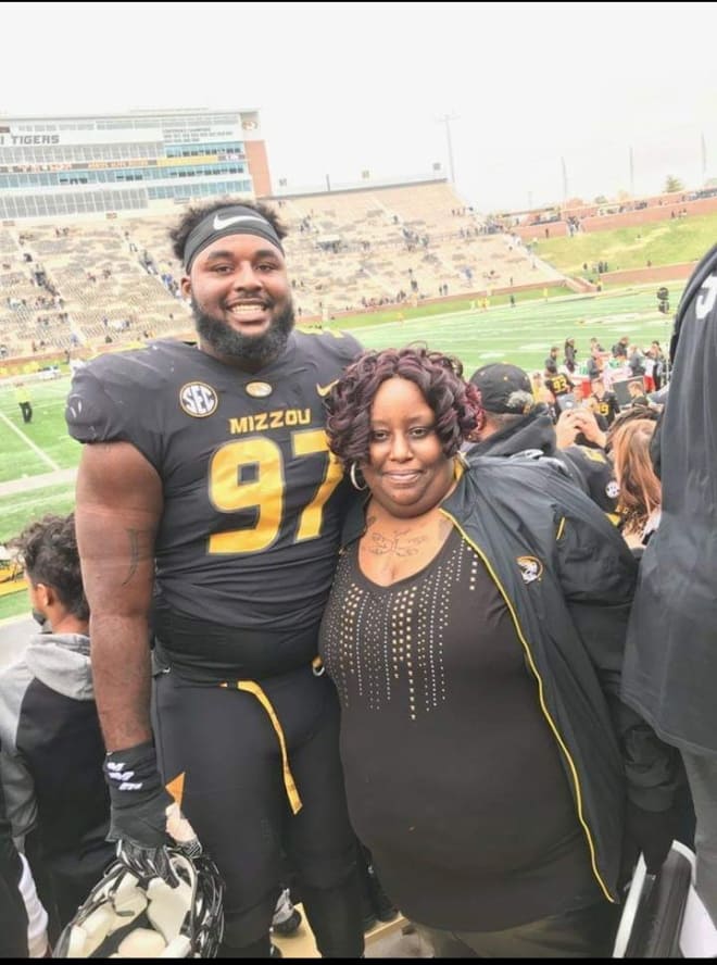 Akial Byers with his mother, Juneeka.