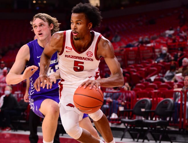 Moses Moody scored a team-high 21 points against Abilene Christian.