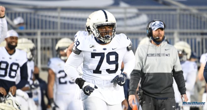 Penn State Nittany Lions Football right tackle Caedan Wallace