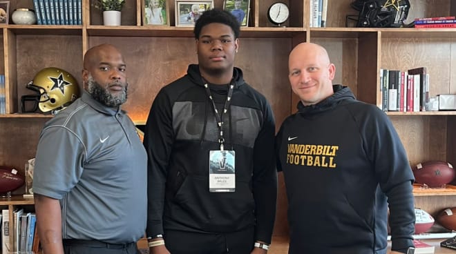 Ramsay (Ala.) OL Anthony Miles (middle) during his recent trip to Vanderbilt