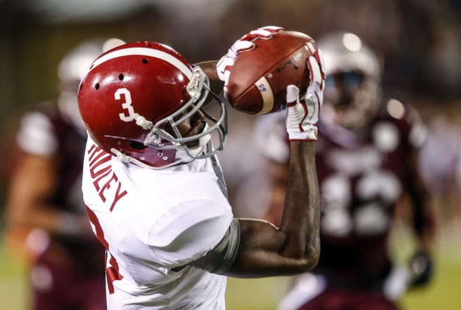 Receiver Calvin Ridley leads Alabama with 55 receptions for 896 yards this season. Photo | Getty Images
