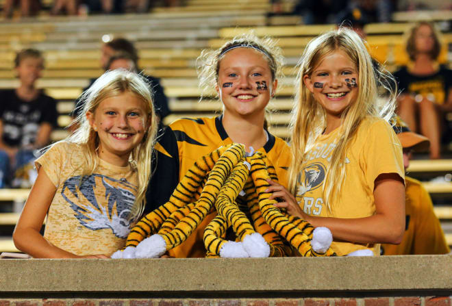 Gabe D'Armond is so negative. Look at these happy Mizzou fans. You'd never know anyone in Columbia was happy if you just listened to Gabe. 
