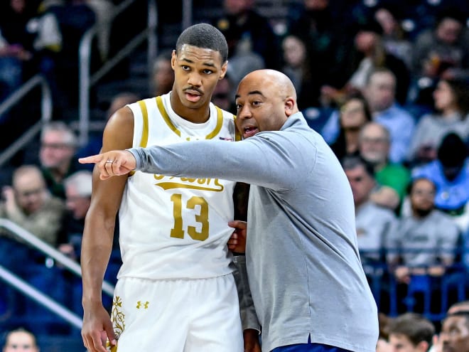 Notre Dame forward Tae Davis, left, scored a career-high 19 points for head coach Micah Shrewsberry in Tuesday's 86-65 win over Western Michigan.