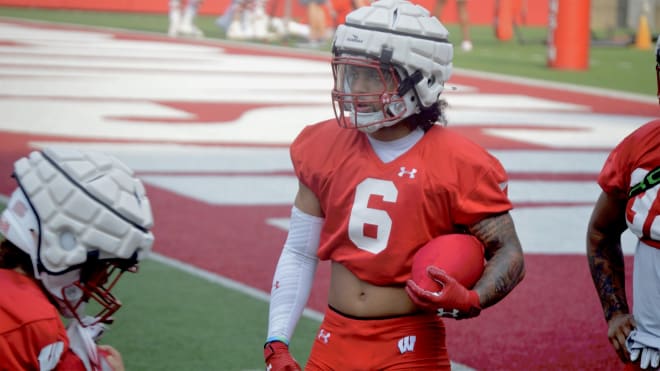 Wisconsin running back Chez Mellusi claimed the first-team tailback spot on the depth chart this week.