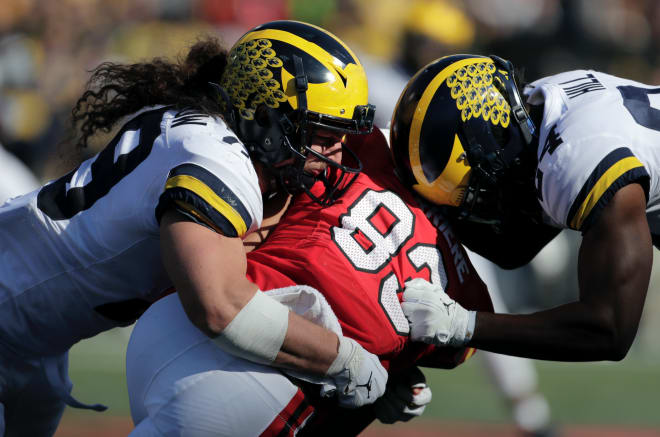 Michigan Wolverines football linebacker Jordan Glasgow was a surprise starter in his fifth year.