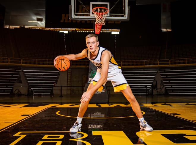 Payton Sandfort is expected to lead the Hawkeyes on and off the court in 2023. 