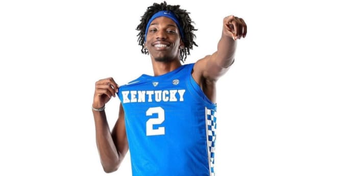 Aaron Bradshaw has decided to wear Kentucky blue 