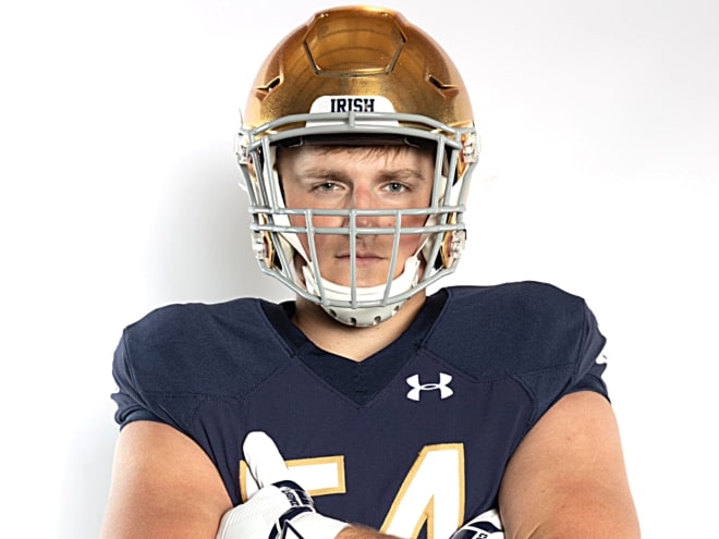 Notre Dame Fighting Irish football offensive line commit Ashton Craig