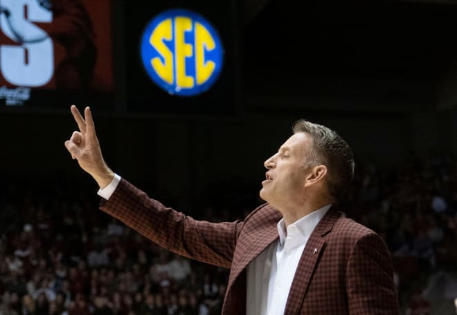 Alabama head coach Nate Oats instructs his team as they play LSU at Coleman Coliseum Saturday. Alabama defeated LSU 106-66. Photo | Gary Cosby Jr.-Tuscaloosa News / USA TODAY NETWORK
