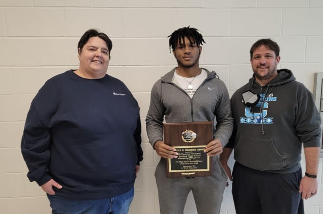 Hampton Named 2021 Arnold R Solomon Award Winner Fall Ncpreps