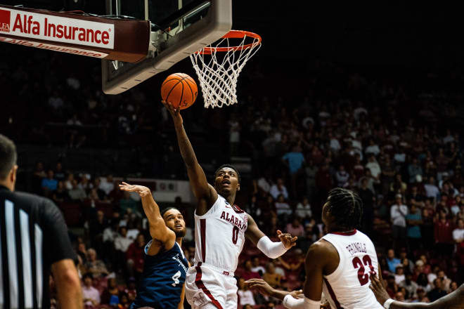 Alabama Crimson Tide guard Jaden Bradley (0) jumps to shoot against the Longwood Lancers at Coleman Coliseum Monday, Nov. 7, 2022, in the season opening game at Coleman Coliseum. Photo | Will McLelland / USA TODAY NETWORK