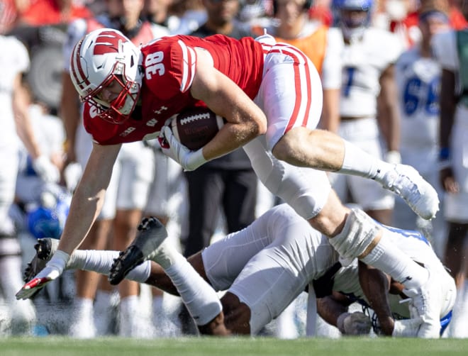 L’ailier rapproché du Wisconsin, Tucker Ashcraft. 