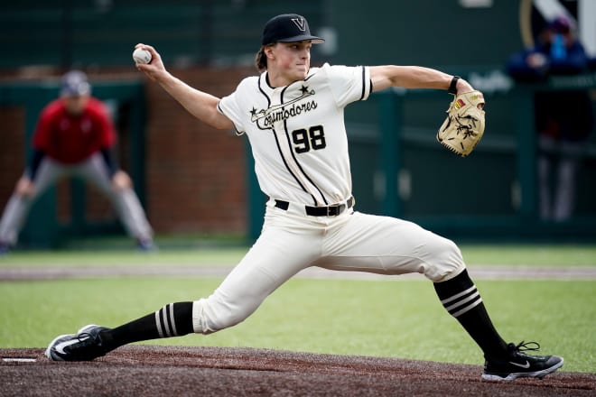 Vanderbilt's Greysen Carter allowed nine runs in a Thursday-night loss to LSU. 