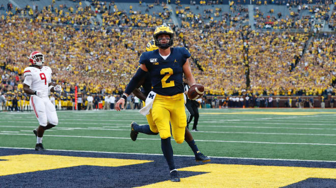 Michigan Wolverines football senior quarterback Shea Patterson now has a 6-2 touchdown-to-interception ratio on the year after tossing a score and a pick against Rutgers.