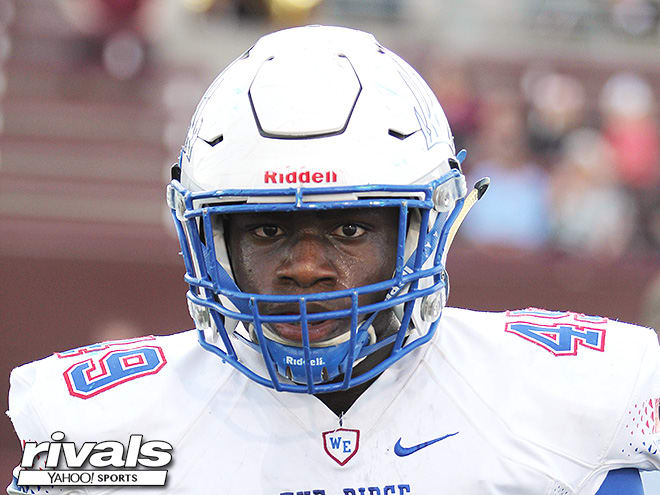 Joseph Ossai committed to Texas on Wednesday, choosing the Longhorns over Texas A&M. 