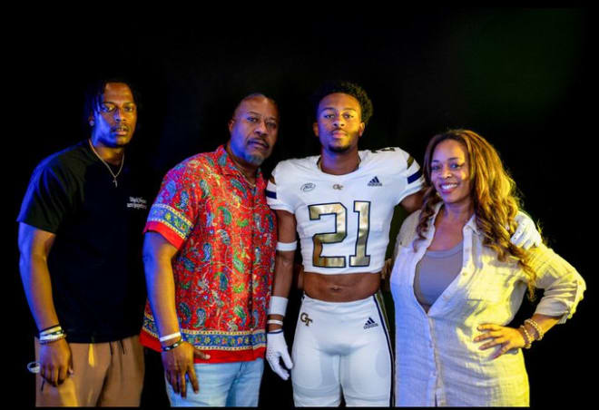 Felton poses with his family during his official visit to Georgia Tech