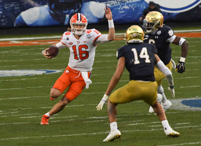 Notre Dame Fighting Irish sophomore safety Kyle Hamilton versus Clemson in the ACC Championship