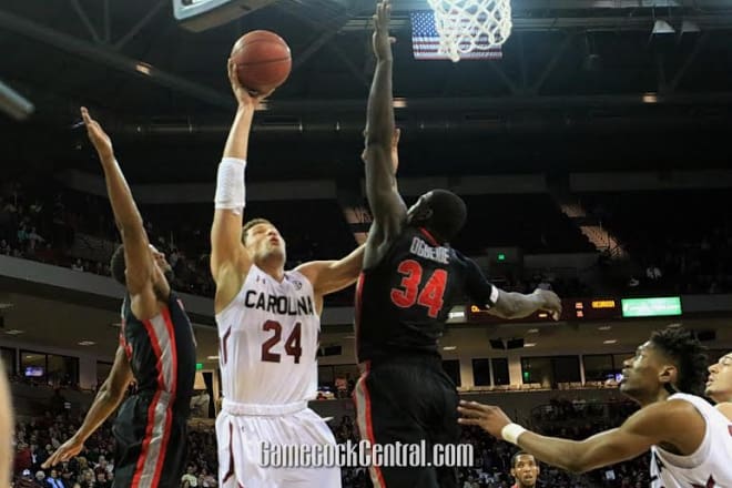 Michael Carrera attempts a shot in Thursday night's loss to Georgia 
