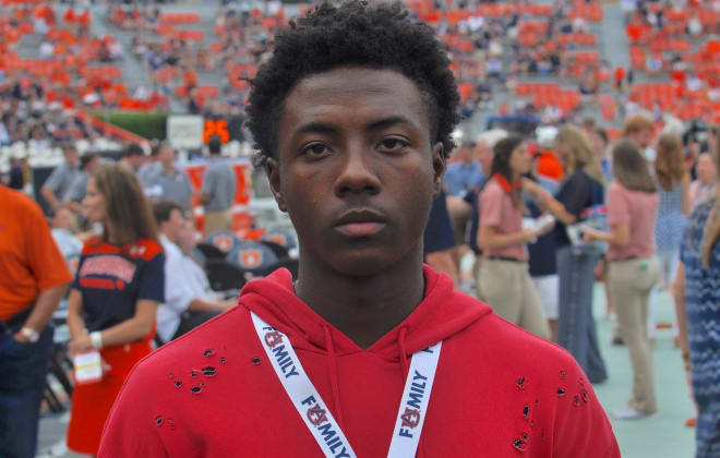 Recruit Photo Gallery - Underclassmen at AU vs. A&M - AuburnSports