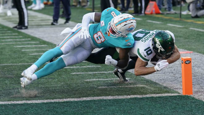 Miami Dolphins Sign Wide Receiver Braxton Berrios 5 Things to Know and Stats