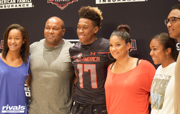 Levi Jones with his family during his Under Armour All-America Game jersey presentation