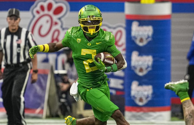 Oregon wide receiver Dont’e Thornton will play at Tennessee next season. 