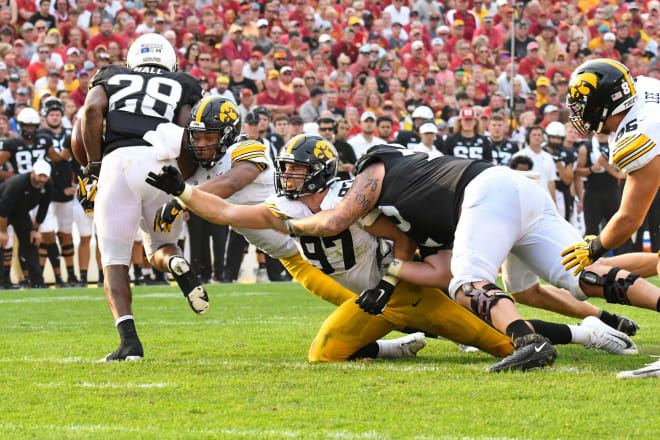 Pro Football Focus Grades for Iowa Defense