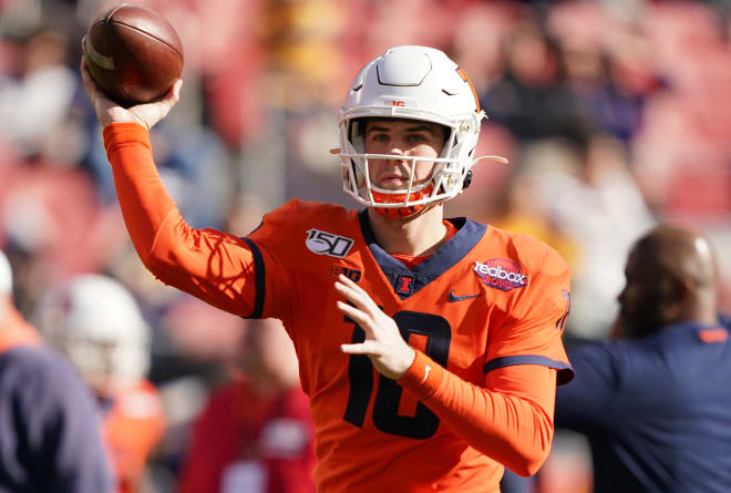 Quarterback Brandon Peters #18 of the Illinois Fighting Illini warms up prior to the start of the RedBox Bowl game against the California Golden Bears at Levi's Stadium on December 30, 2019 in Santa Clara, California.