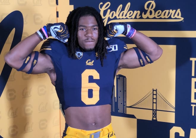 Cal is recruiting Solomon Davis as both an offensive and defensive player, which has piqued his interest in the Bears after his recent visit to campus.