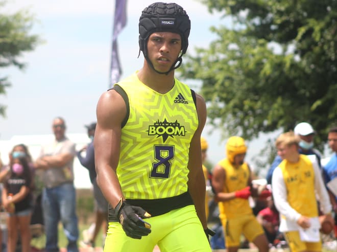 Chicago wide receiver Tyler Morris hols an offer from Michigan Wolverines football recruiting, Jim Harbaugh.