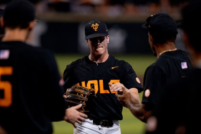 Tennessee baseball one win away from Super Regional after 12-7 win