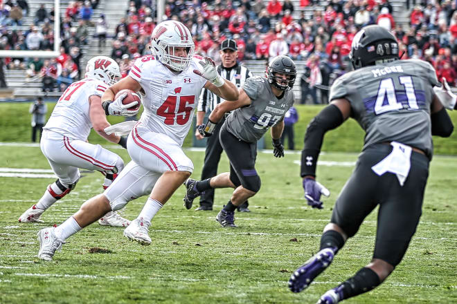 Oakland Raiders fullback Alec Ingold as a member of the Wisconsin Badgers.