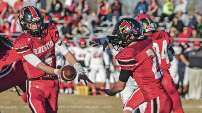 Robertson willlook to run the football in saturday's 4A championship game vs. Ruidoso