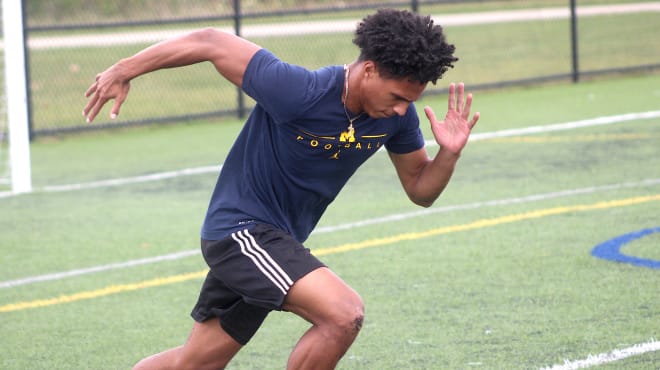 Rivals100 wide receiver Tyler Morris holds a Michigan Wolverines football recruiting offer. 