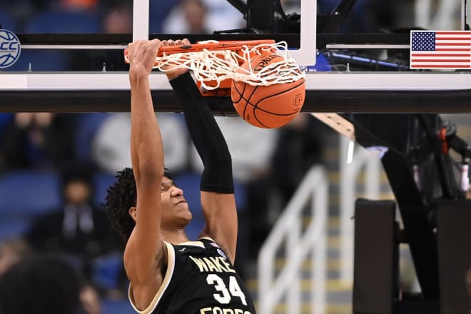 Wake Forest Buzzer Beater Defeats Orange, 77-74 - Syracuse University  Athletics