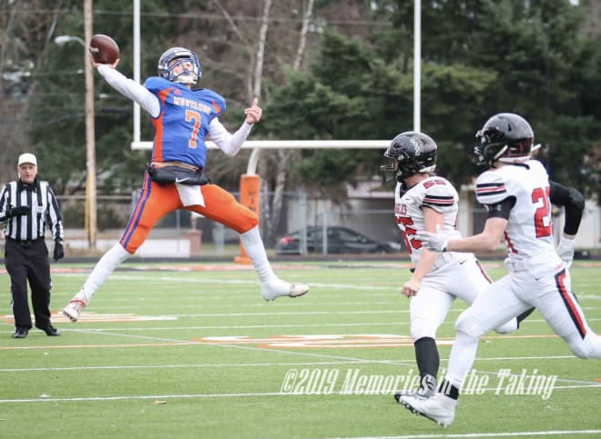 Oregon State QB commit Sam Vidlak (credit: 2019 Memories in the Taking)