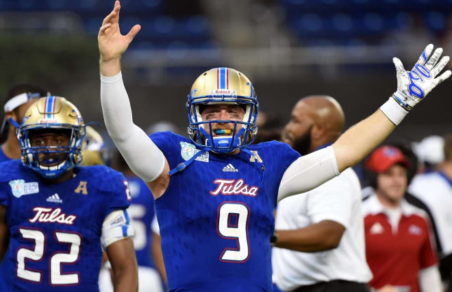 Evans throws for 5 TDs, Tulsa tops Central Michigan in Miami Beach Bowl