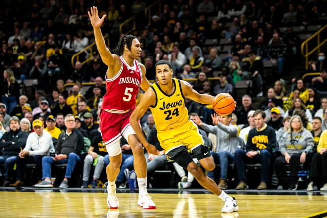 Iowa forward Kris Murray (No. 24) is averaging 24.6 points over the past five games. 