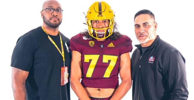 L-R: Paul Glass, Isaia Glass and ASU offensive analyst Kevin Mawae (Isaia Glass Twitter photo)