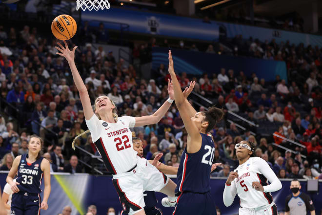 Stanford sophomore Cameron Brink finished with 15 points. 