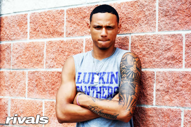 Notre Dame is hosting Texas safety Jerrin Thompson for a visit. 