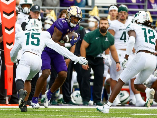 Washington Huskies vs Michigan State football is streaming only on Peacock:  How to watch 