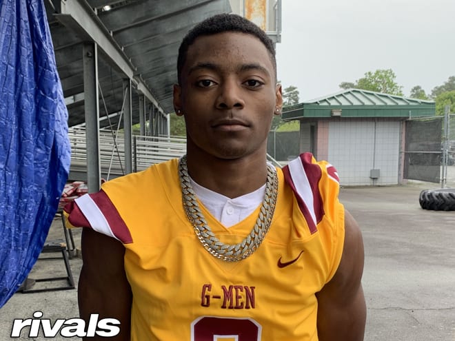 Notre Dame Fighting Irish football recruiting target Xayvion Bradshaw