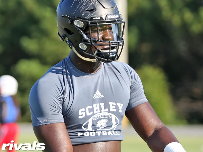 Four-star DL Zykevious Walker took an official visit to Alabama this past weekend. 