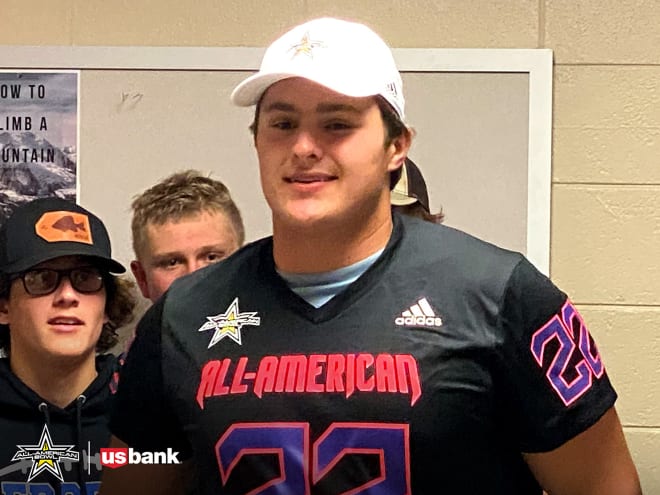  Notre Dame Fighting Irish football recruiting target and four-star offensive guard Bill Schrauth