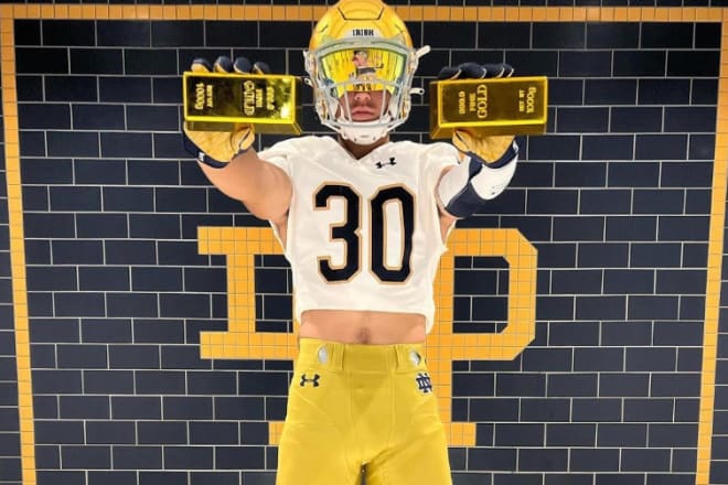 Notre Dame is targeting weapons on the West Coast in the 2025 recruiting class including wide receiver Derek Meadows. The four-star wide receiver hauled in a 33-yard reception for Las Vegas (Nev.) Bishop Gorman last Friday.