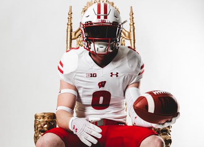 Wisconsin received a commitment from three-star outside linebacker Thomas Heiberger on Sunday. 
