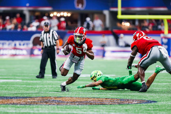 AD Mitchell runs after the catch against Oregon. (Tony Walsh/UGA Sports Communication)
