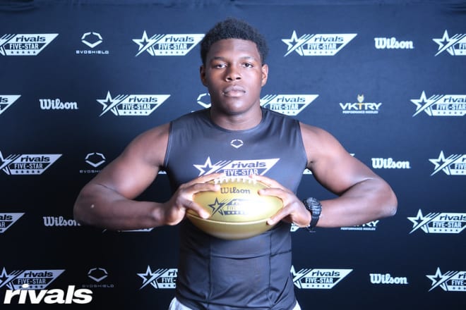 J'Mond Tapp becomes the Longhorns' second commitment of the day. 